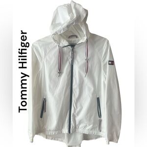 NWOT Tommy Hilfiger Flag Light Jacket w Hood